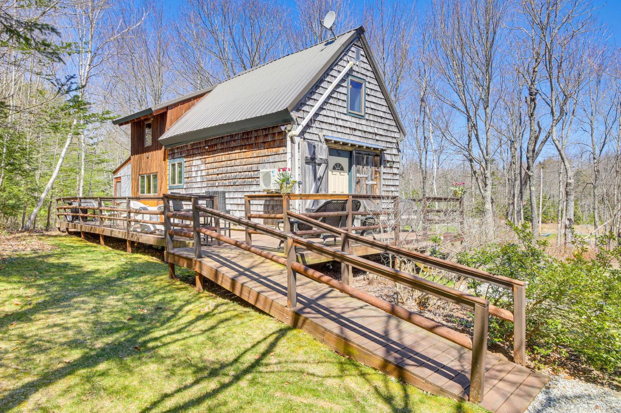 Rustic Searsport Cabin Loft And Sunroom On 10 Acres Luaran gambar